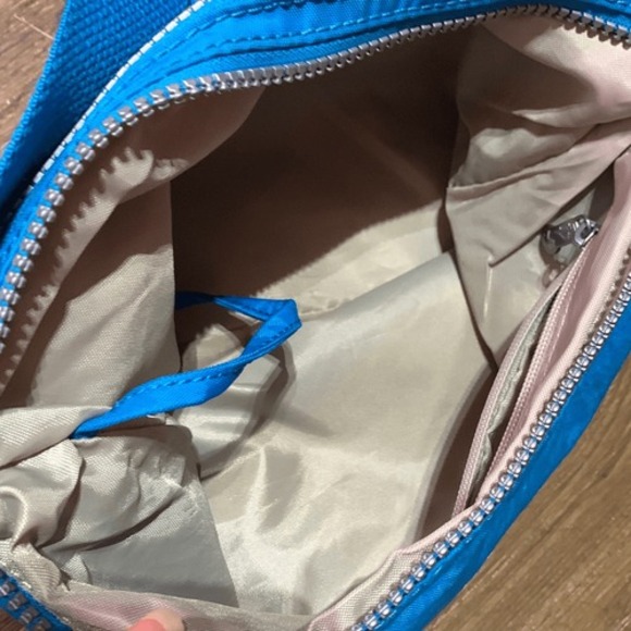 Kipling blue crossbody purse. Double zipper stone wash blue - Picture 6 of 12